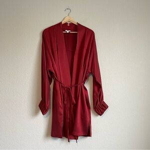 Lunya 100% Silk Robe in Crimson